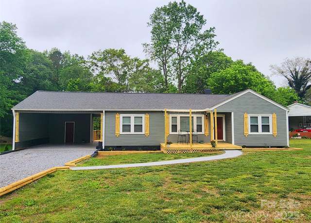 Property at 501 N Hawthorne St, Mount Holly, NC 28120, 3 beds, 2 baths