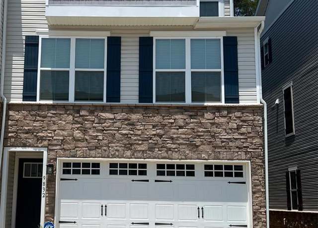 Property at 9832 Oaklawn Blvd NW, Huntersville, NC 28078, 3 beds, 2.5 baths