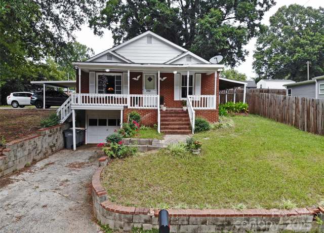 Property at 212 Pethel St, Kannapolis, NC 28081, 3 beds, 1 bath