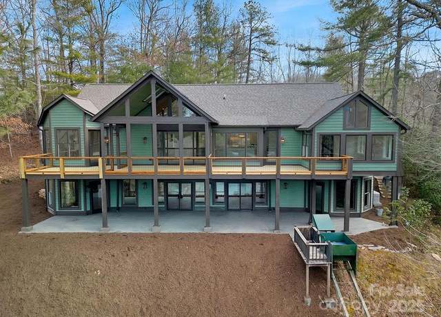 Property at 5039 Connestee Trl, Brevard, NC 28712, 4 beds, 3 baths