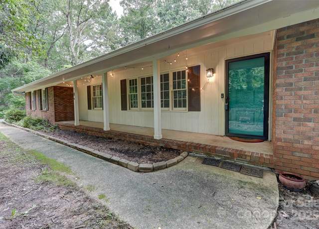 Property at 8 Mayfair Dr, Candler, NC 28715, 4 beds, 3 baths