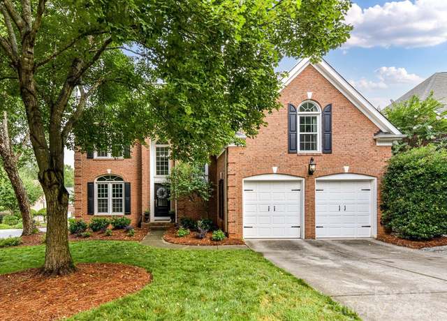 Property at 4032 Cambridge Hill Ln, Charlotte, NC 28270, 5 beds, 3.5 baths