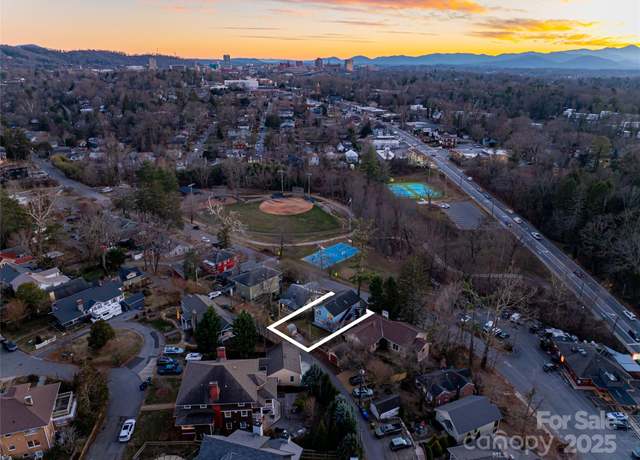 Property at 273 Murdock Ave, Asheville, NC 28804, 5 beds, 3 baths
