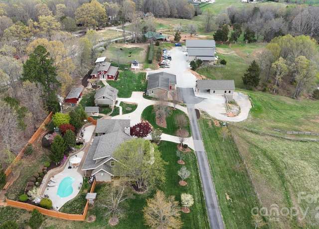 Property at 1620 London Rd, Mooresville, NC 28115, 4 beds, 3.5 baths