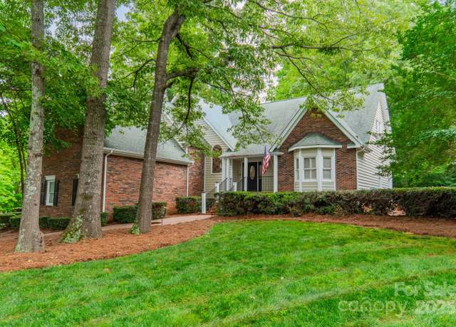 Property at 134 Lawrence Tee Ln, Mooresville, NC 28117, 4 beds, 4.5 baths