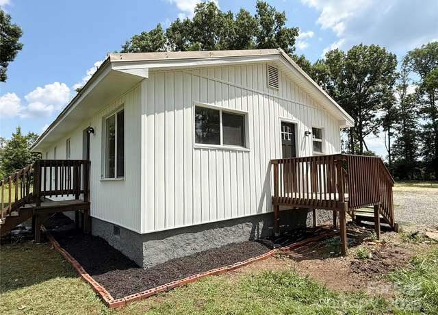 Property at 4175 Givens Rd, Rock Hill, SC 29730, 4 beds, 2 baths