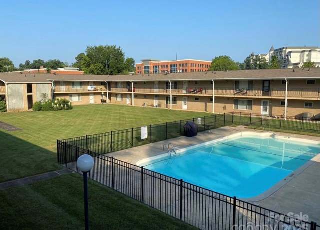 Property at 3010 Crosby Rd #122, Charlotte, NC 28211, 3 beds, 2 baths