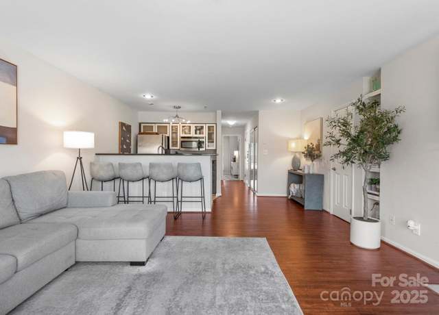 Property at 529 N Graham St Unit 2G, Charlotte, NC 28202, 1 bed, 1 bath