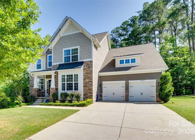 Property at 2205 Gallberry Ln, Waxhaw, NC 28173, 5 beds, 3.5 baths