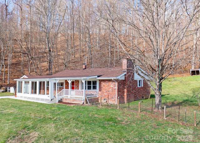 Property at 1040 Prices Creek Rd, Burnsville, NC 28714, 3 beds, 2 baths