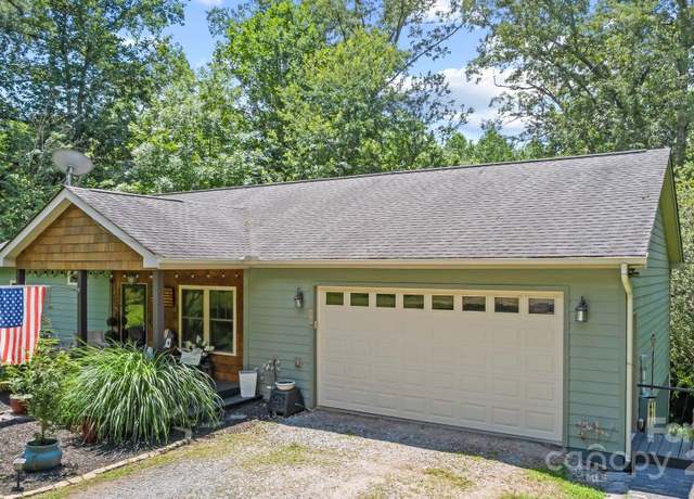 Property at 34 Grandview Ct, Asheville, NC 28806, 2 beds, 2 baths
