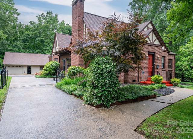 Property at 1136 S Edgemont Ave, Gastonia, NC 28054, 3 beds, 3 baths