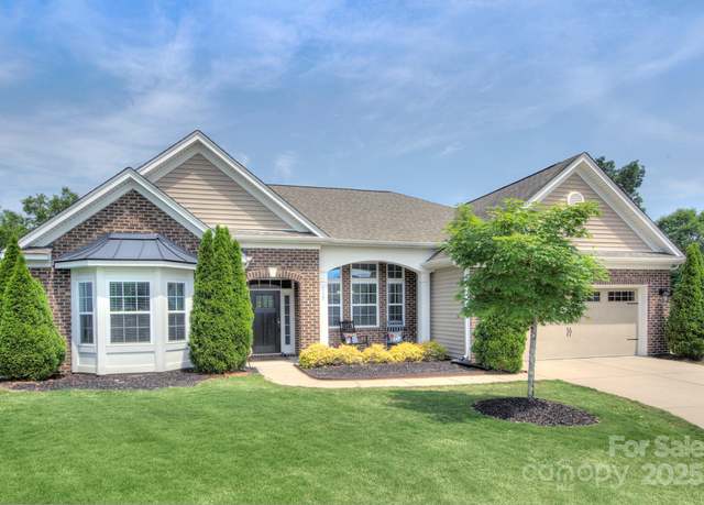 Property at 317 Annatto Way, Tega Cay, SC 29708, 3 beds, 2 baths