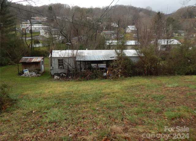 Property at 3 Patrick Dr, Waynesville, NC 28786