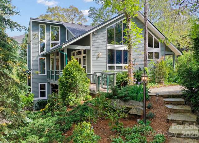 Property at 17 Ruffed Grouse Ln, Waynesville, NC 28786, 2 beds, 4 baths