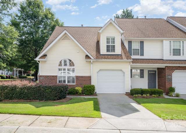 Property at 11921 Lambert Bridge Dr, Charlotte, NC 28270, 2 beds, 2.5 baths
