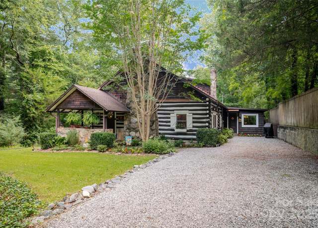 Property at 2506 Anders Dr, Hendersonville, NC 28791, 2 beds, 2.5 baths