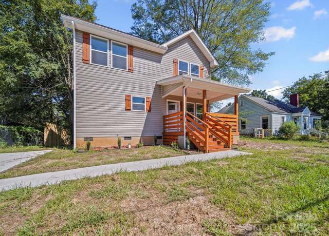 Property at 185 W End St, Chester, SC 29706, 3 beds, 2.5 baths