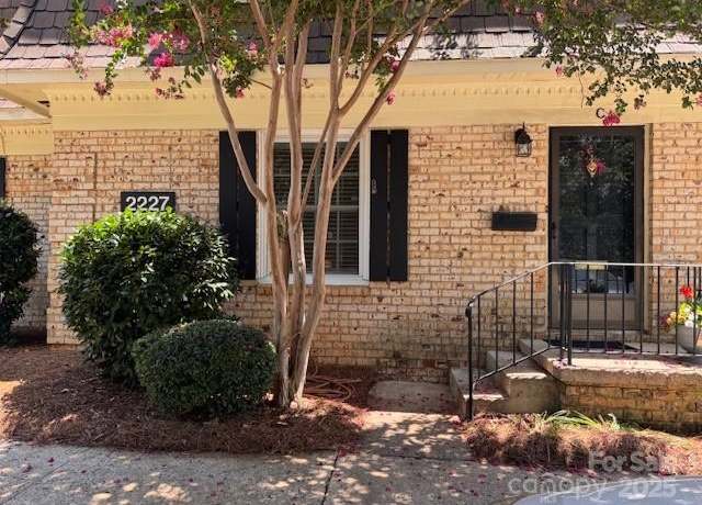 Property at 2227 Rexford Rd, Charlotte, NC 28211, 2 beds, 2.5 baths