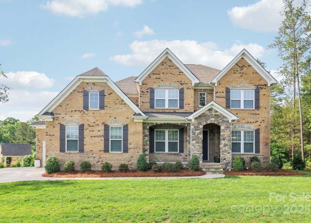 Property at 1004 Princesa Dr, Matthews, NC 28104, 4 beds, 3.5 baths