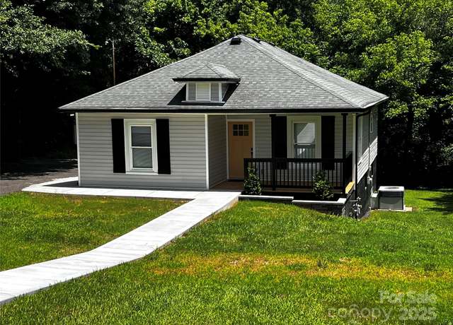Property at 305 E Henry St, Belmont, NC 28012, 3 beds, 2 baths