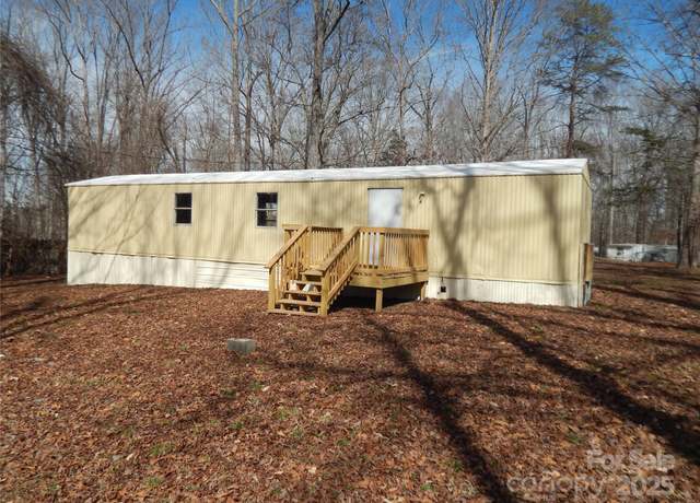 Property at 335 Lake Landing Dr, Salisbury, NC 28146, 2 beds, 1 bath