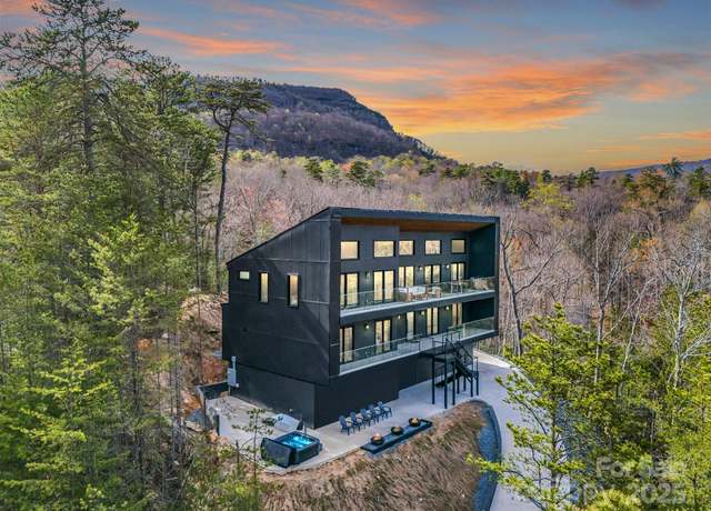 Property at 138 Waters Edge Ct, Lake Lure, NC 28746, 6 beds, 4.5 baths