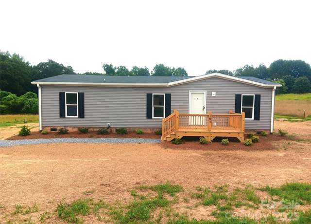Property at 104 Advent Dr, Grover, NC 28073, 3 beds, 2 baths