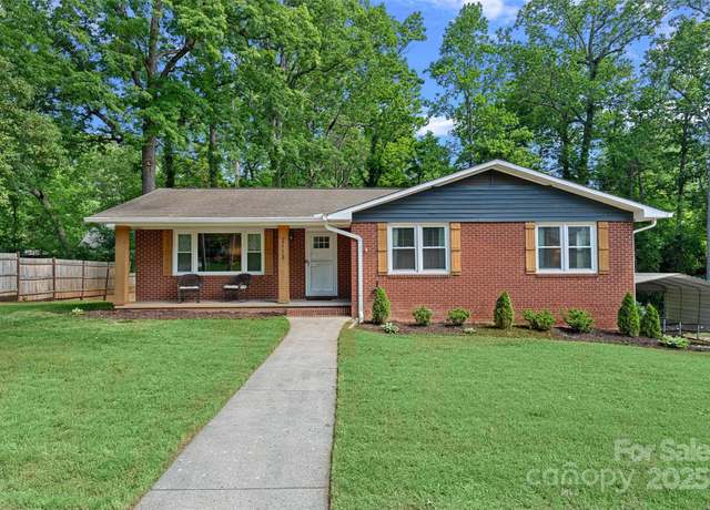 Property at 2113 Woodlawn St, Kannapolis, NC 28083, 3 beds, 2 baths
