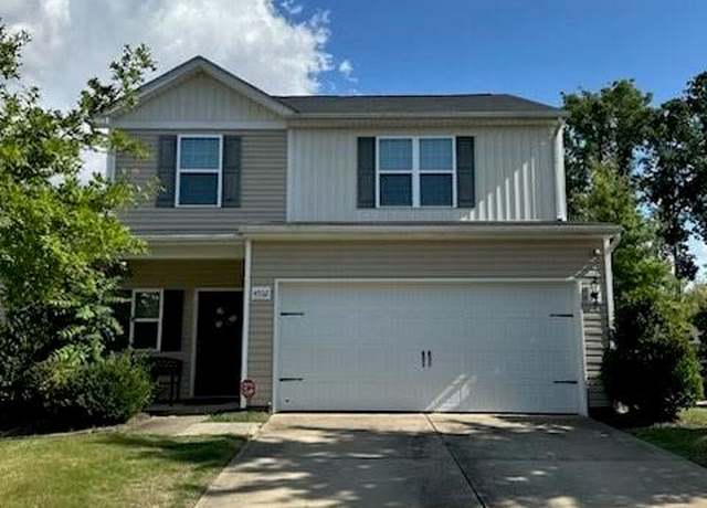 Property at 4702 Opus Ln, Charlotte, NC 28214, 3 beds, 2.5 baths