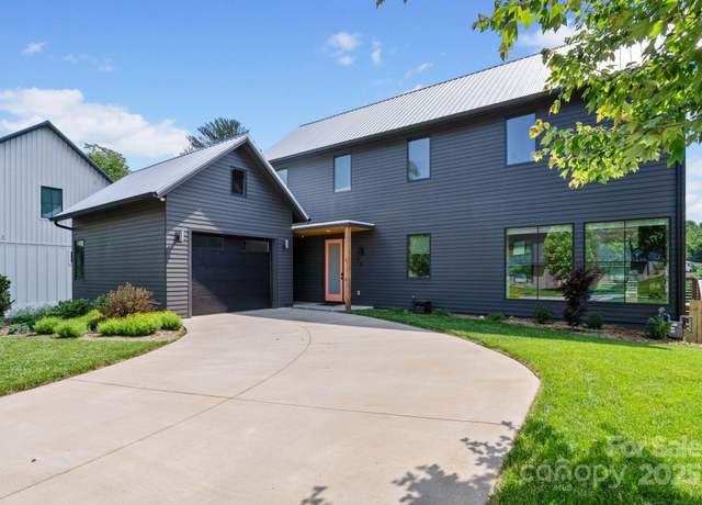 Property at 20 Malvern Walk, Asheville, NC 28806, 4 beds, 3 baths