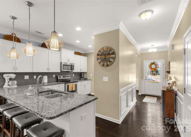 Property at 515 Stickley Pl, Lancaster, SC 29720, 3 beds, 2.5 baths
