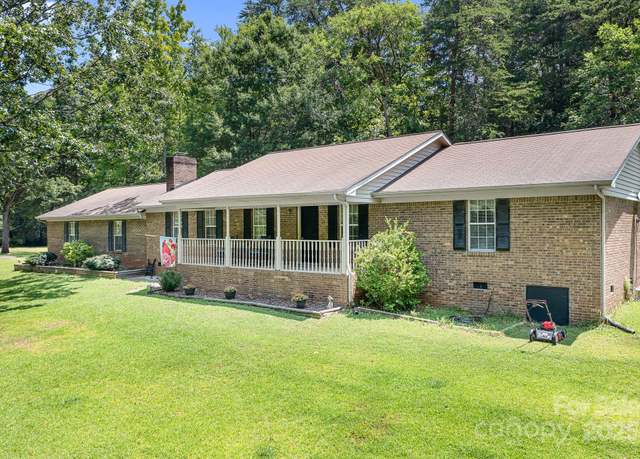 Property at 6601 Charlotte Hwy, York, SC 29745, 4 beds, 3 baths