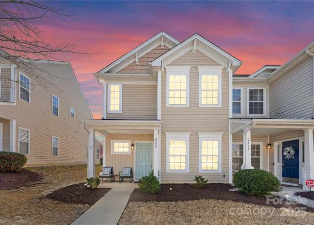 Property at 2259 Crosscut Dr, Charlotte, NC 28214, 3 beds, 2.5 baths