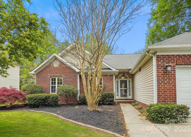 Property at 4608 Mabry Pkwy, Rock Hill, SC 29732, 3 beds, 2 baths