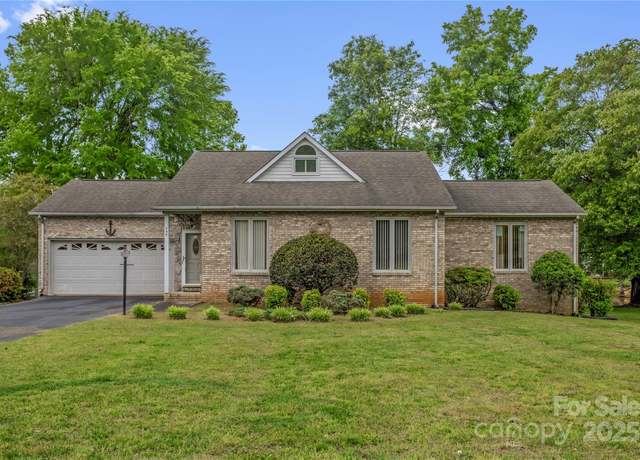 Property at 235 Pebble Point Rd, Salisbury, NC 28146, 3 beds, 2 baths