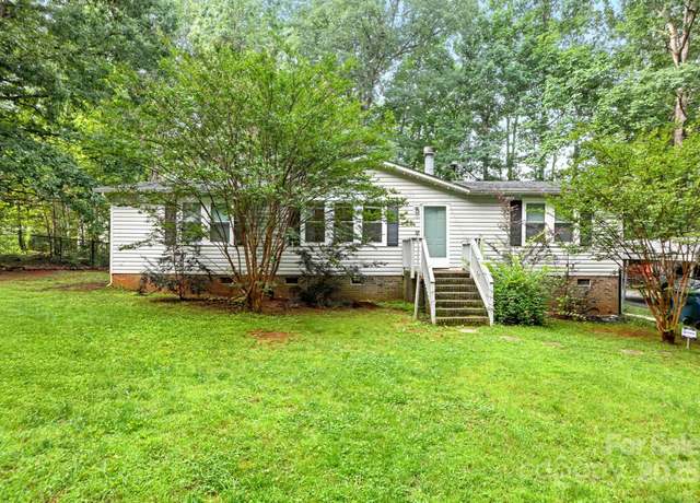 Property at 4921 Sierra Dr, Maiden, NC 28650, 3 beds, 2 baths
