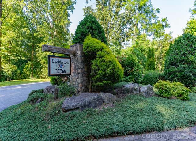 Property at 611 Falkirk Way, Zirconia, NC 28790