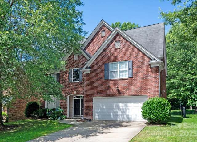 Property at 2416 River Oaks Dr, Waxhaw, NC 28173, 4 beds, 3.5 baths