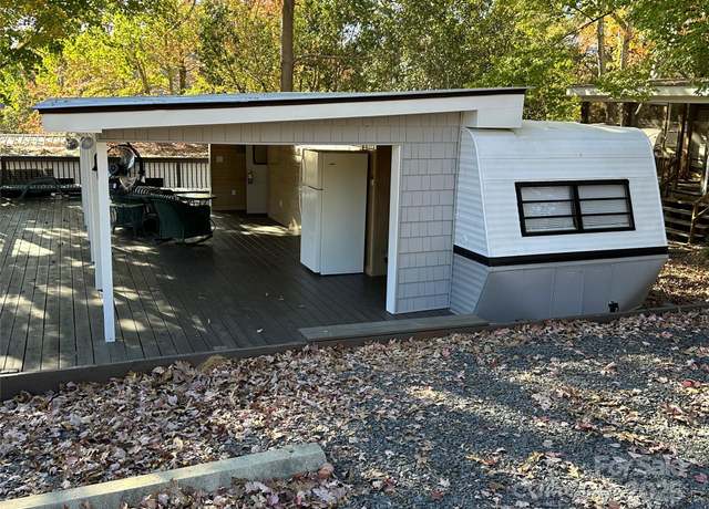 Property at 112 Sycamore St, New London, NC 28127, 1 bed, 1 bath
