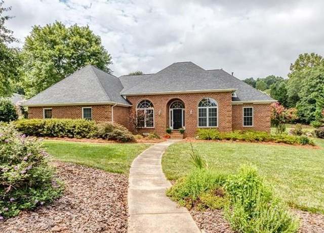 Property at 1337 Braeburn Rd NW, Concord, NC 28027, 4 beds, 3 baths