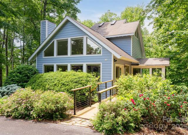 Property at 70 Crabapple Ln, Asheville, NC 28804, 3 beds, 3 baths