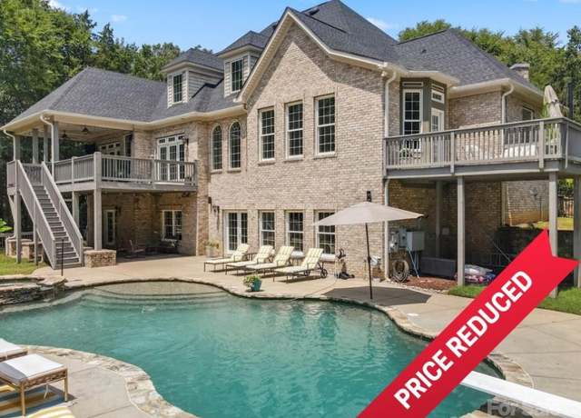 Property at 8516 Mcilwaine Rd, Huntersville, NC 28078, 4 beds, 5.5 baths