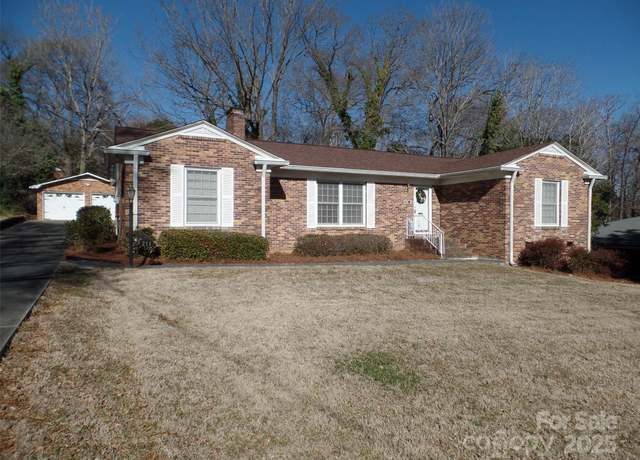 Property at 211 Walnut Ave, Mount Holly, NC 28120, 2 beds, 1 bath