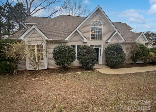 Property at 12064 Spinnaker Dr, Fort Mill, SC 29708, 4 beds, 2.5 baths