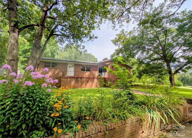Property at 165 Fieldstone Farm Dr, Statesville, NC 28625, 3 beds, 3 baths