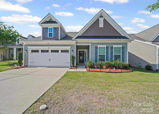Property at 729 Bearcamp Way, Fort Mill, SC 29715, 3 beds, 2 baths