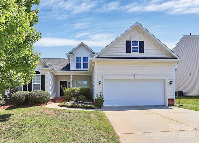 Property at 2111 Savoy Pl, Fort Mill, SC 29707, 3 beds, 2 baths