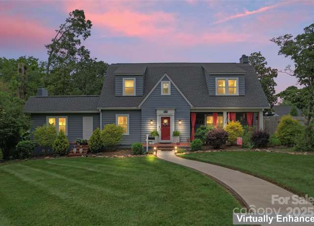 Property at 509 N Oak St, Lincolnton, NC 28092, 3 beds, 2.5 baths