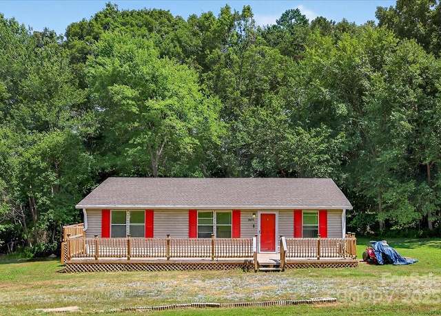 Property at 2611 Dallas Stanley Hwy, Stanley, NC 28164, 3 beds, 2 baths